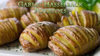 Baked Garlic Hasselback Potatoes - NO OIL RECIPE!