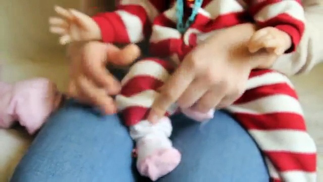 ПРОГУЛКА С РЕБОРНОМ АЛИСОЙ*СЛОМАЛИ ДЕТСКУЮ ПЛОЩАДКУ