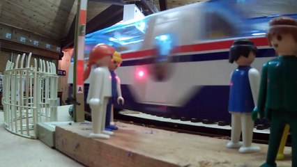 Record du plus long TGV playmobil (16 wagons + 3 motrices) !!!