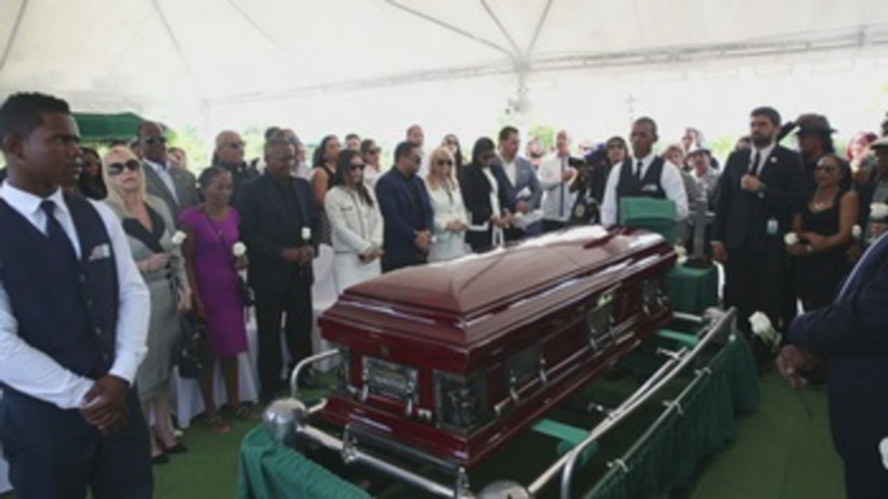 Dominicanos despiden con llanto y música a Joseíto Mateo, "el rey del merengue"