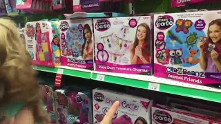 TOY SHOPPING AT TOYSRUS!! ♥ INtoyreviews