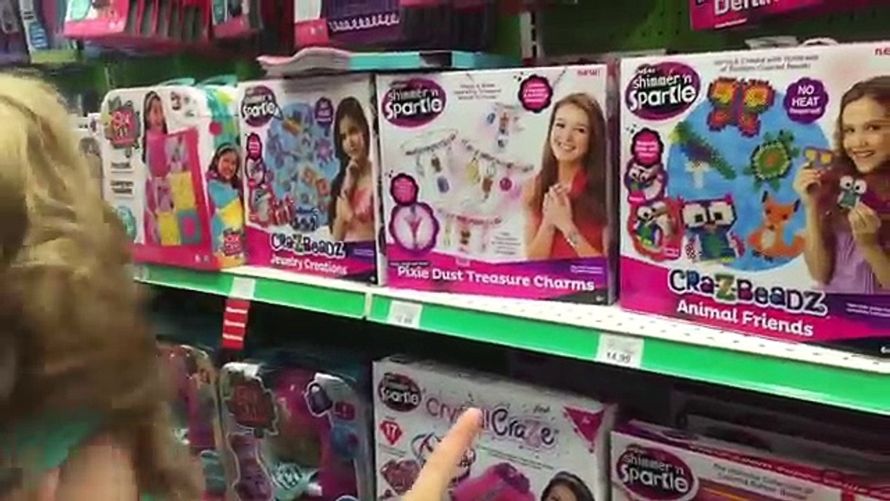 TOY SHOPPING AT TOYSRUS!! ♥ INtoyreviews