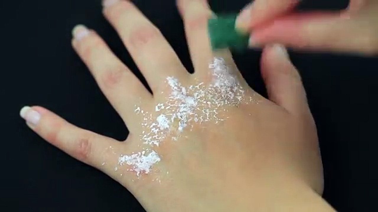 Bloody knuckles - SFX makeup Tutorial