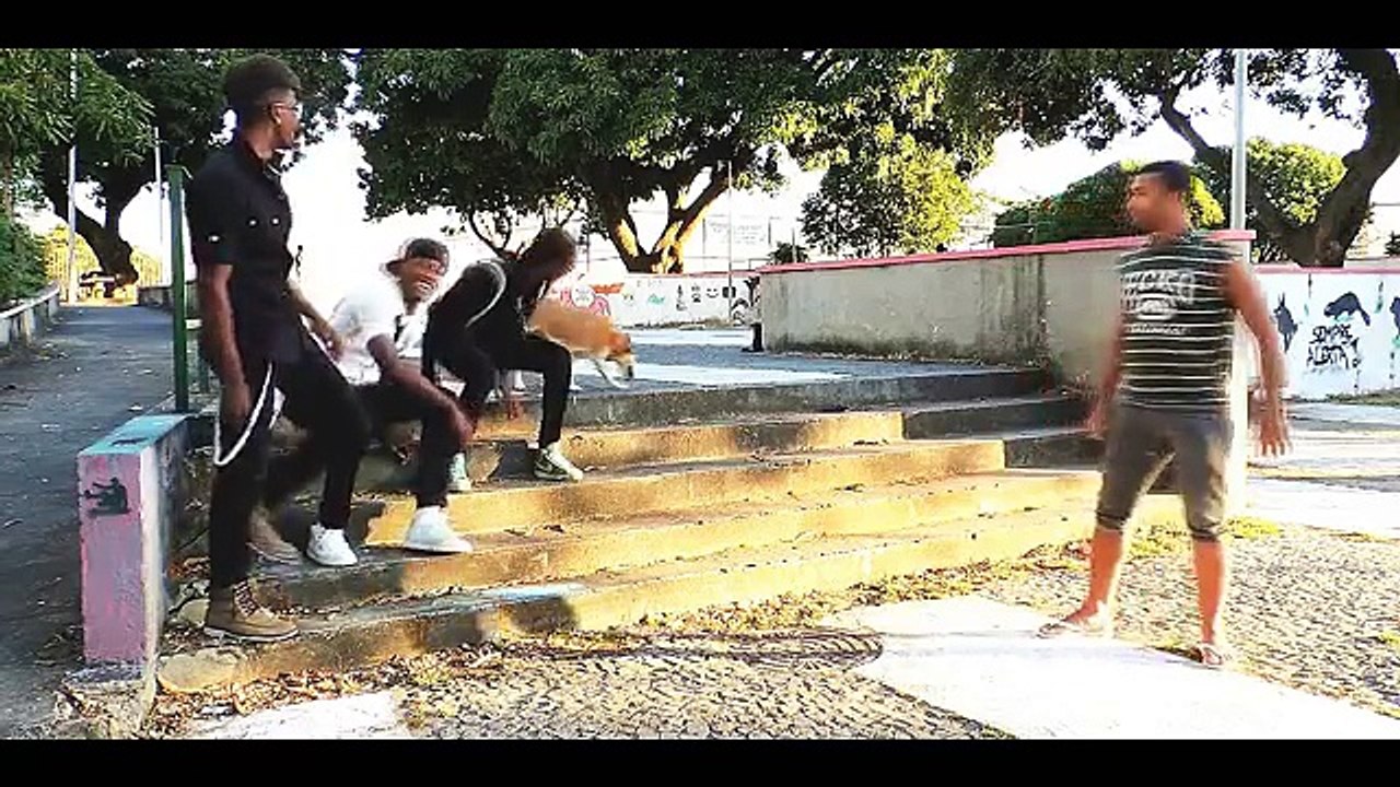 Os Principes - Faz o Quadradinho com peito (Clip Oficial)
