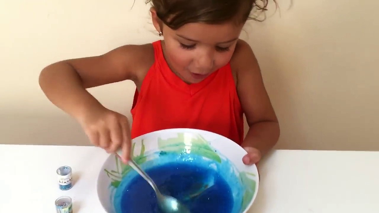 Geleca Amoeba da Frozen com Glitter