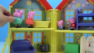 Peppa Pig MUDDY PUDDLES + Visits Farm Toy Episodes | Peppa Pig Toy Videos by Toypals.tv