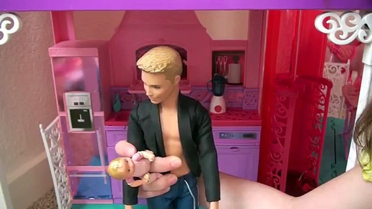 The Barbie Show 14 Going To The Movies