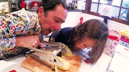 POUR FÊTER la RENTRÉE - ON FAIT DES FRITES en FAMILLE - Démo Jouets