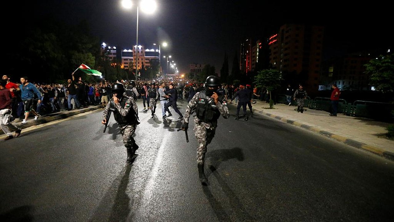 Proteste gegen Steuererhöhung in Jordanien