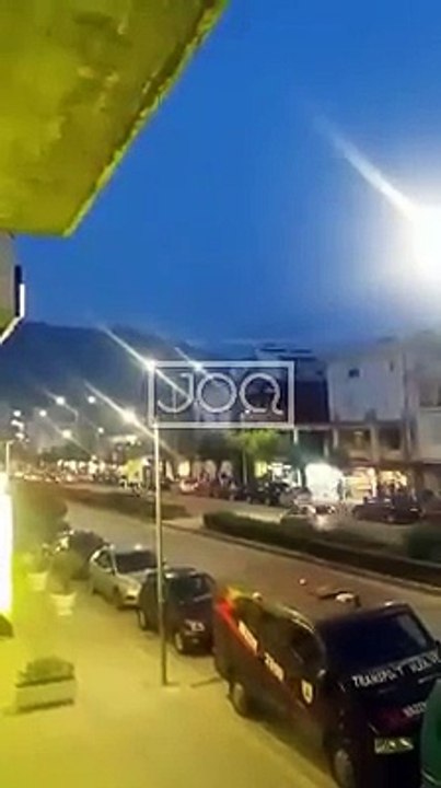 "Pershendetje JOQ, ja ç'ndodh kur kryetarja e bashkis Gjirokaster do te behet dixhej! Zgjati ndonjë gjysme ore kjo pune."