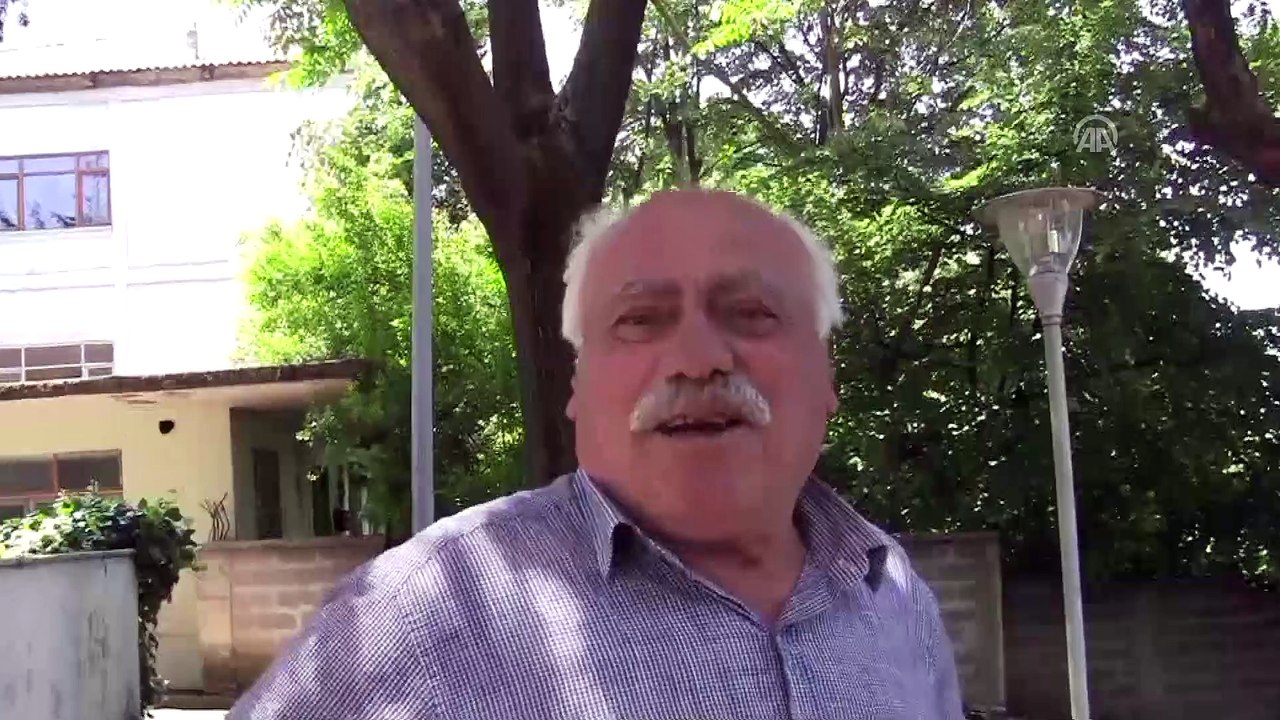 Yuvadan düşen yavru karga zor anlar yaşattı - D...