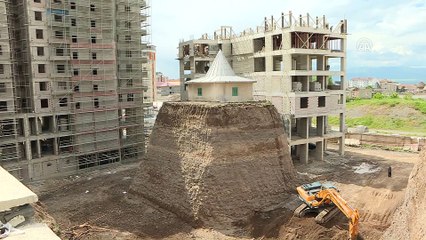 Kentsel dönüşüm alanındaki türbe tartışması - ERZURUM