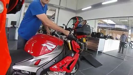 72..ESSAI BMW S1000R : La moto qui fait peur.