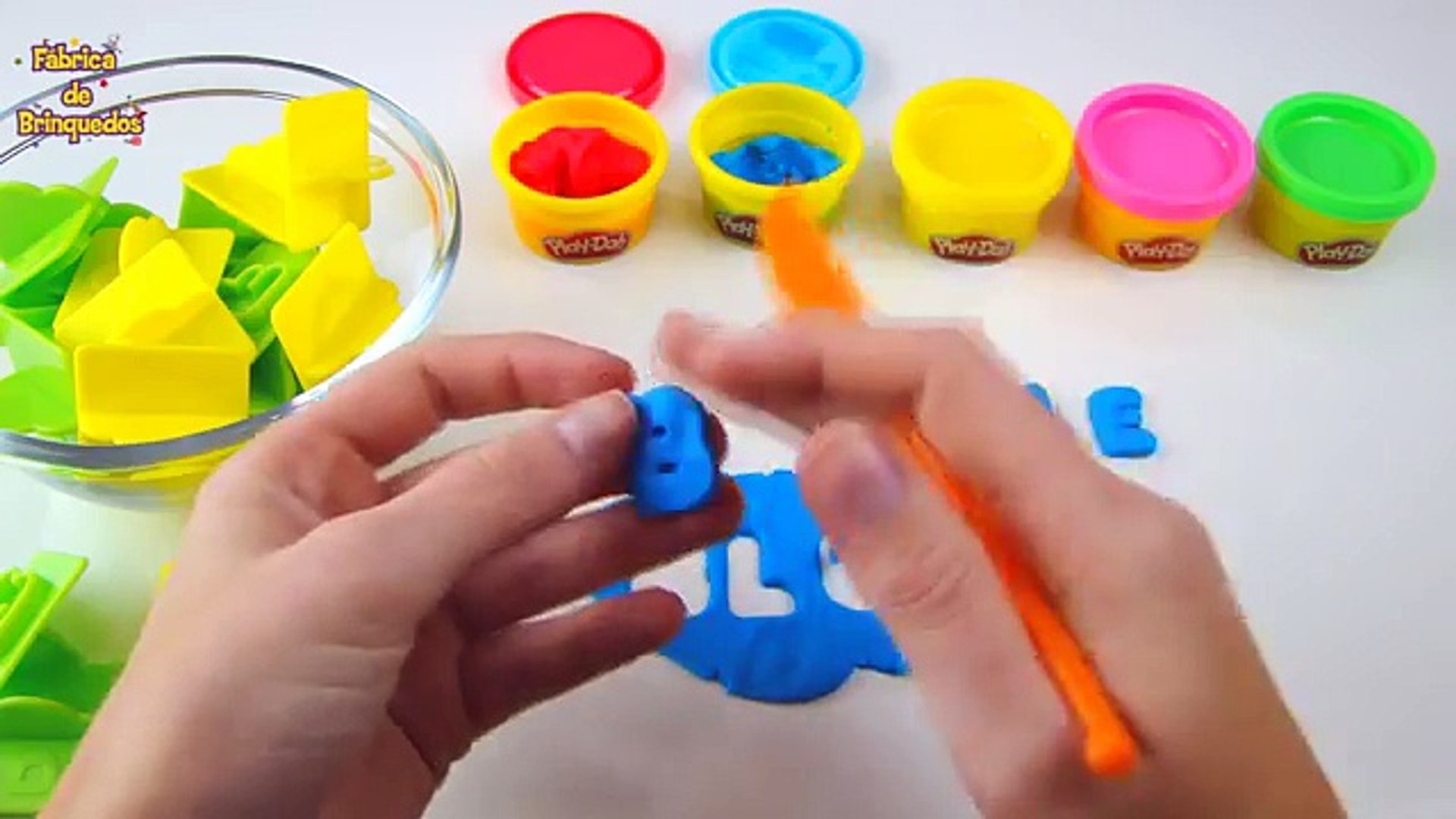 Play Doh Aprendendo as Cores - Inglês Português