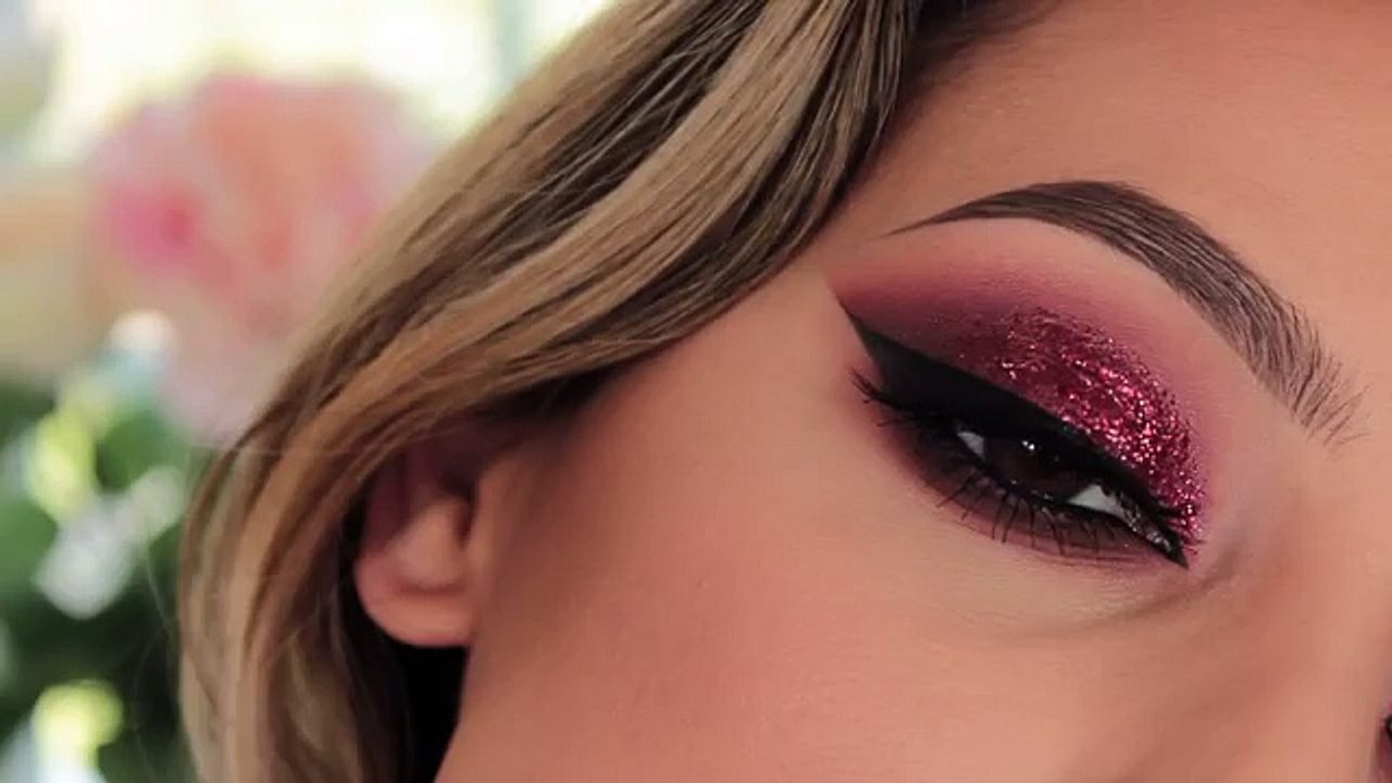Red Glitter Smokey Eye | Amys Makeup Box