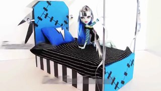 How to Make a Frankie Stein Doll Bed Tutorial/ Monster High