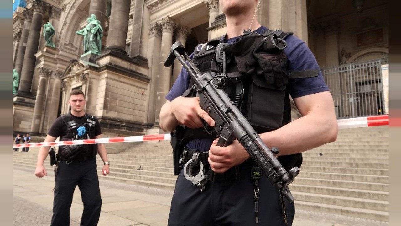 Стрельба в Берлинском кафедральном соборе