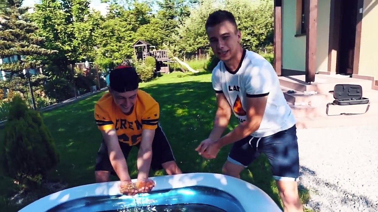 1.000.000 KULEK ŻELOWYCH W BASENIE! ft. FRIZ