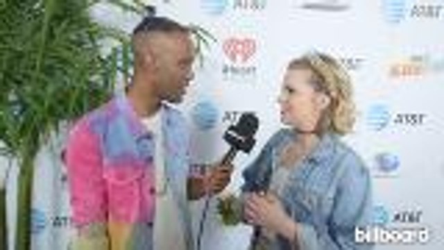 Maddie Poppe Talks Walking 'Intimidating' Wango Tango Red Carpet & Backstory Behind Big Couple Reveal on 'Idol' | Wango Tango 2018