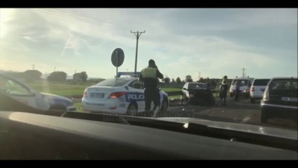 Përplasen dy automjete pranë Rinasit - Top Channel Albania - News - Lajme