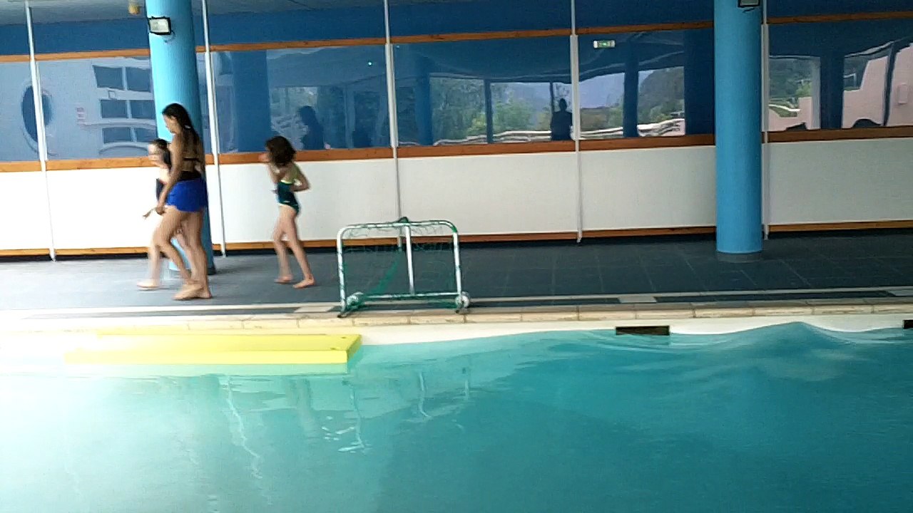 Piscine à Lou Riouclar