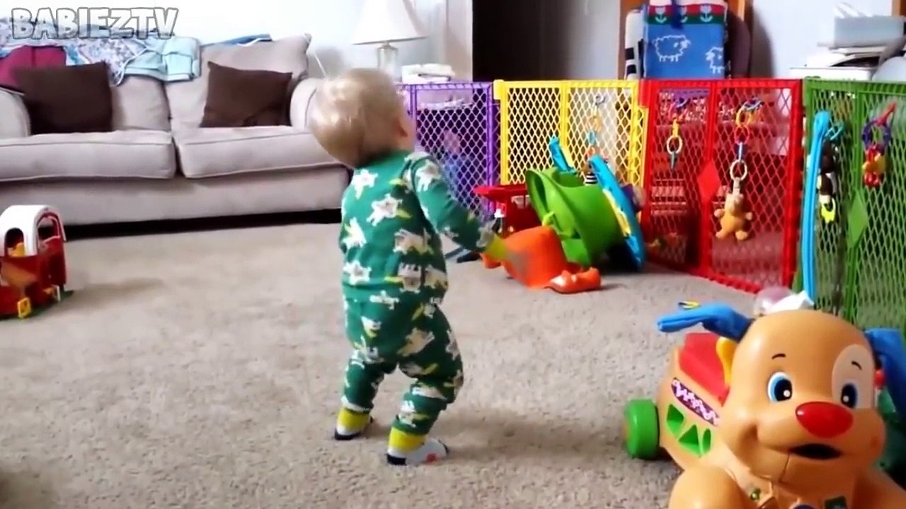 TRY NOT TO LAUGH - Funny Babies Compilation -HD