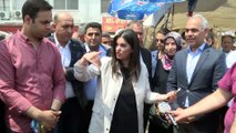 Bakan Sarıeroğlu, semt pazarı ziyaretinde vatandaşları Başbakan Yıldırım'la telefonla görüştürdü - ADANA