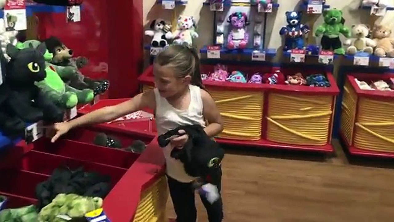BUILD A BEAR | HOW TO TRAIN YOUR DRAGON 2 | TOOTHLESS