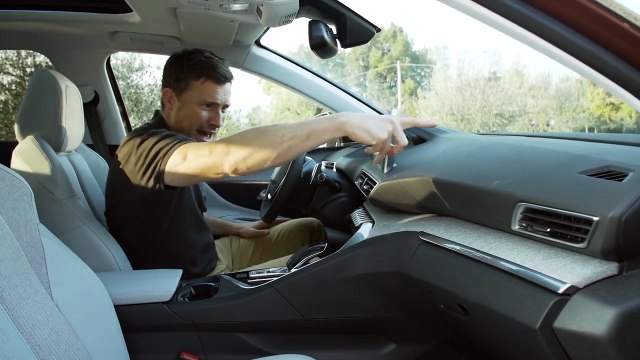 SUV Peugeot 3008 | Active Safety Brake and Distance Alert Peugeot