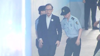 [현장영상] 건강 이유로 재판 연기한 이명박 前 대통령, 법원 출석 / YTN