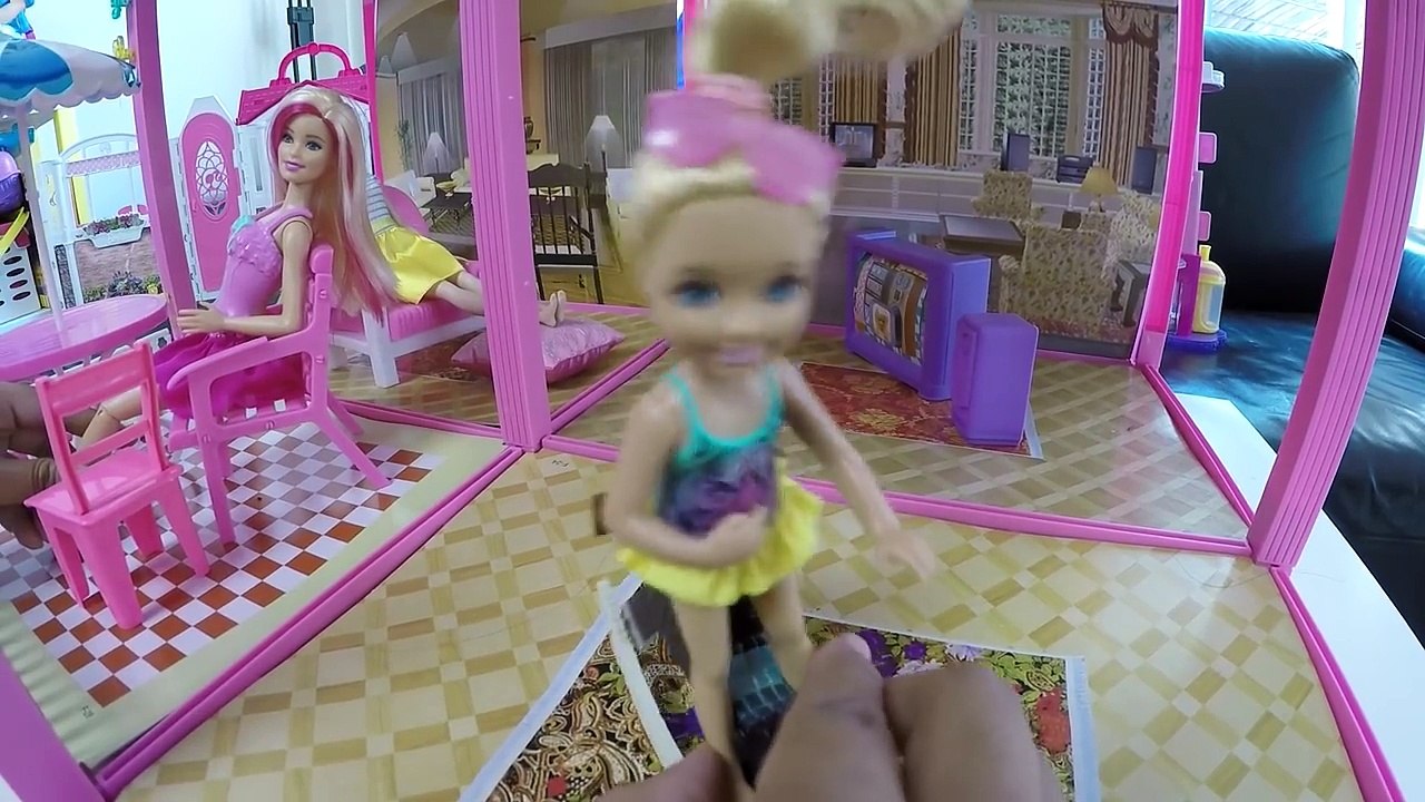 ละครบาร์บี้ ตอน ช่วยด้วย! เชลซีจมน้ำ | แม่ปูเป้ เฌอแตม Tam Story