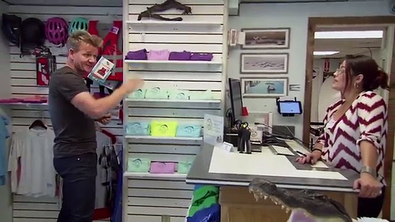 Gordon Ramsay Finds BURNT Chicken Wings in BBQ...