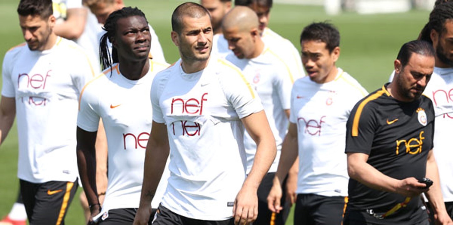 Trabzonspor, Eren Derdiyok İçin Galatasaray'a Kucka'yı Önerdi