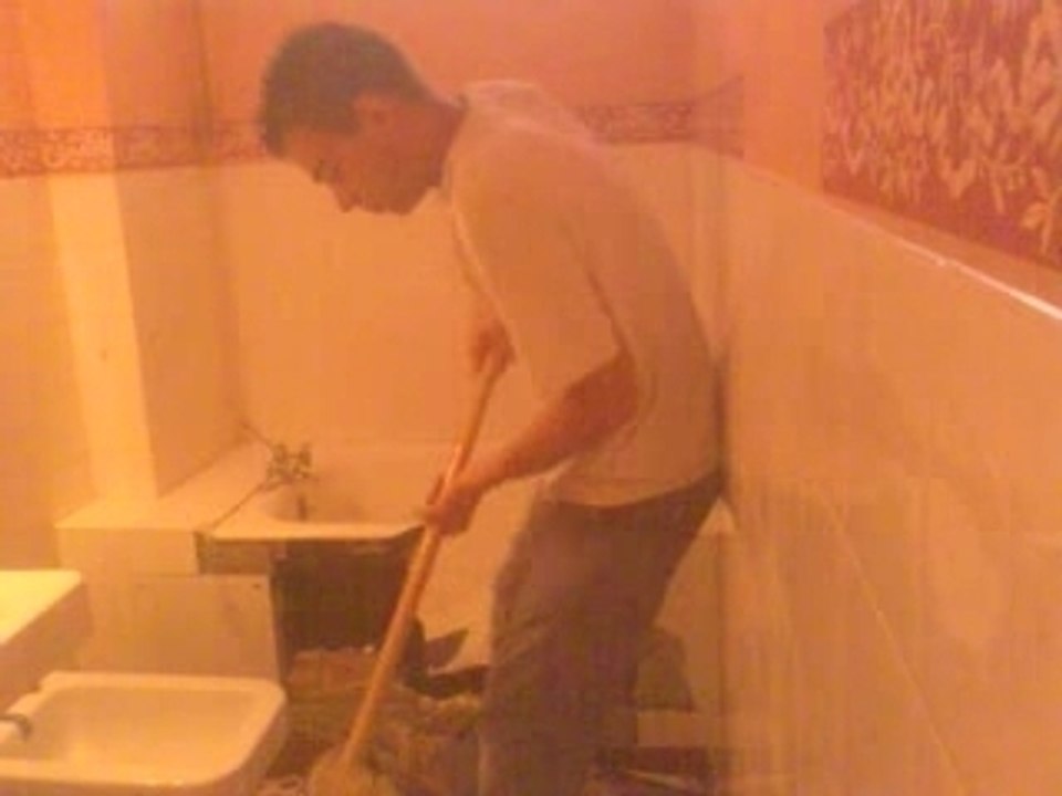 BO GOSSE QUI FRAPPE FORT 2 " le retour":Yann vs baignoire