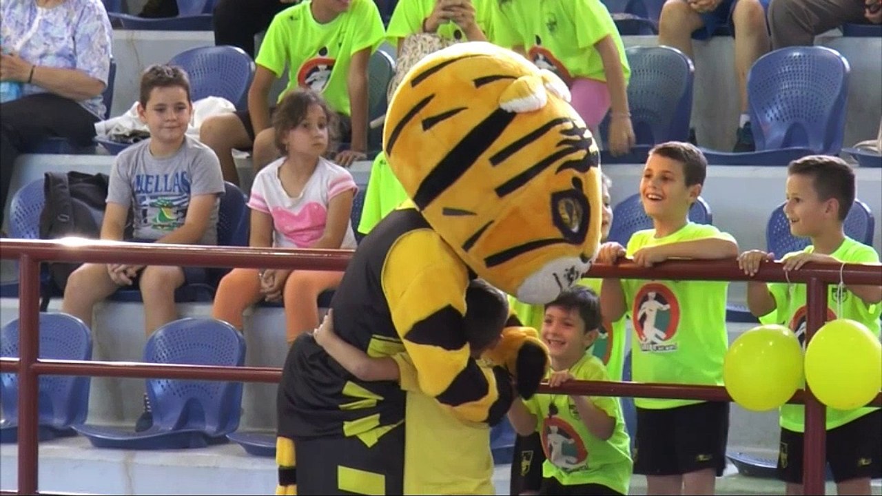 Άρης Αμφίκλειας-Παλαίμαχοι Άρη Θεσσαλονίκης (φιλικό)