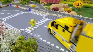 LEGO City Truck 3221 Crash at a road crossing