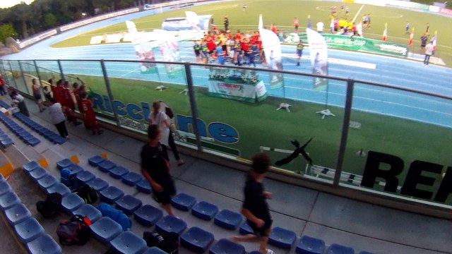 Délire fin de match finale et célébration joueurs/public