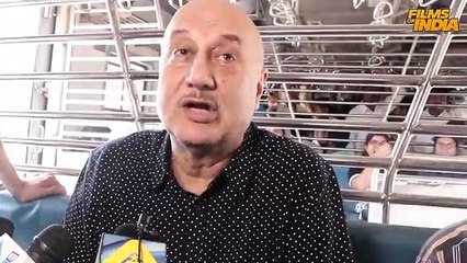Anupam Kher Travel In Mumbai Local train After 37 Years