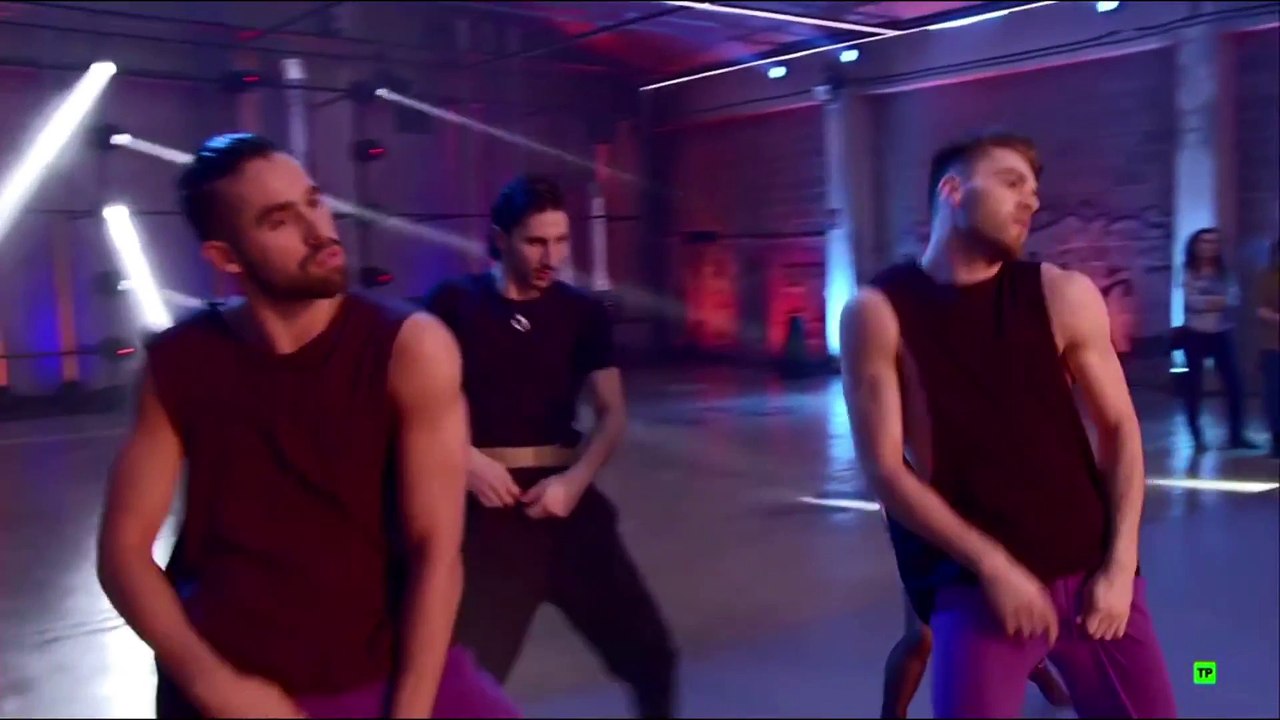 GOLPE MAESTRO coreografia GRUPAL (Claudia y Kino) | FAMA A Bailar