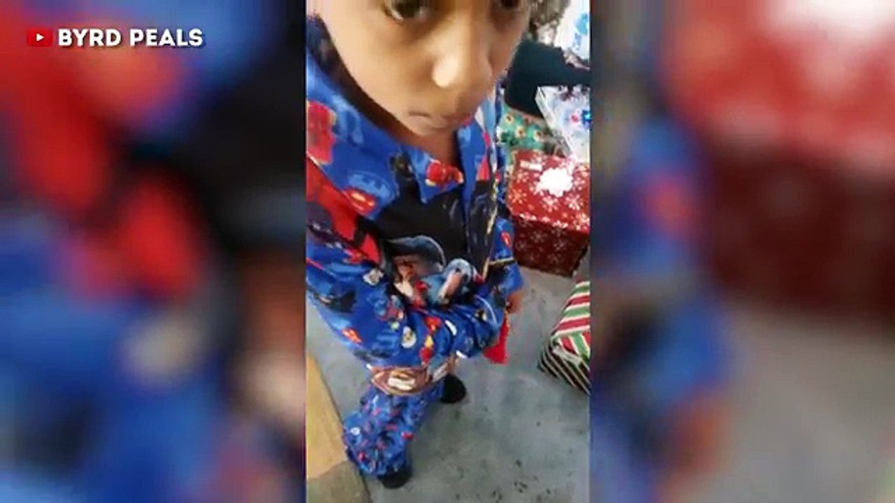 10 PARENTS Who PRANKED THEIR KIDS At CHRISTMAS