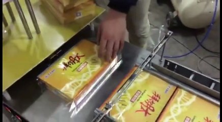 Manual Cellophane Wrapping Machine