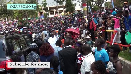 BOBI WINE CONVOY VS MUSEVENI CONVOY AT NAMUGONGO ANTI KALE