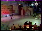 Johnny Hallyday - Show TV 1984 : Plongez dans l'univers électrisant de Johnny Hallyday avec un aperçu du spectacle télévisé de 1984 !