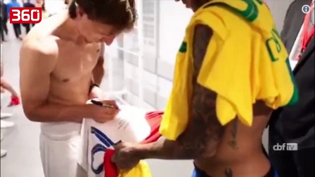 Modric firmos bluzën për Neymar dhe i bën ftesë për të Real Madrid: Po të presim ty (360video)