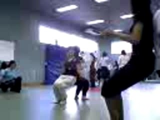 Chaise ac a la fin gamele tchou et laura