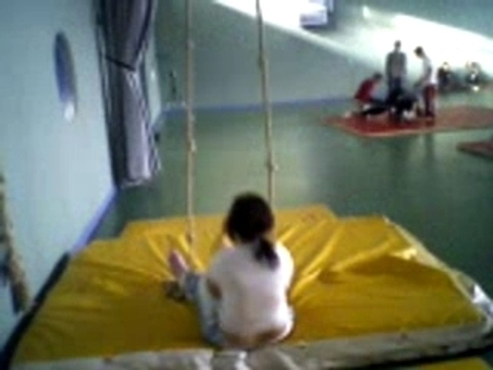 Chloé a la corde mdr