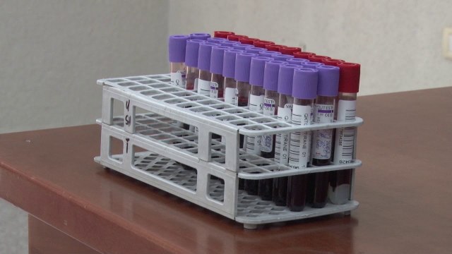 RRITEN NEVOJAT PER GJAK NE SPITALE, NIS FUSHATA E DHURIMEVE VULLNETARE POR KA SHUME MUNGESA LAJM