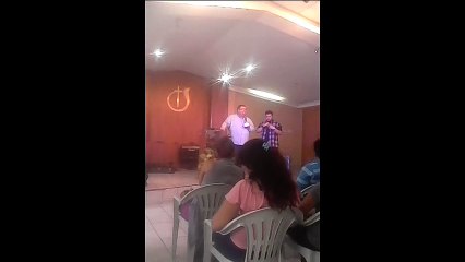 PREDICACIÓN DE PASTOR EN IGLESIA EL RETIRO (INGLES DOBLADO