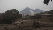 Guatemala aumenta a 30 los muertos por erupción del volcán de Fuego