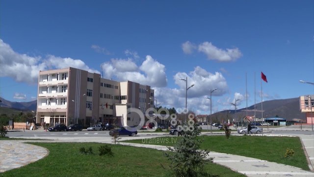 Ora News - Në pritje të tarifës, PD Kukës: Rama të mos provokojë dy herë për Rrugën e Kombit